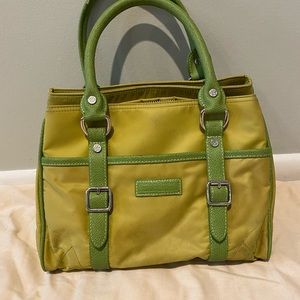 Nylon/leather lightweight handbag